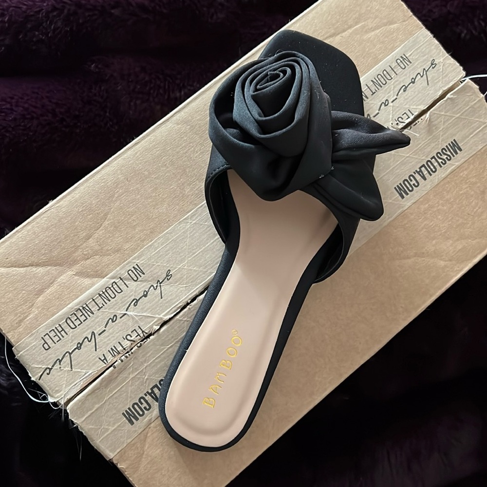 Rose -Black MISS LOLA FLATS